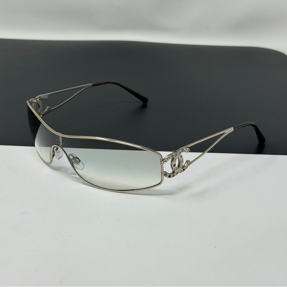 Chanel RARE 4072 Shield Crystal Studded CC Vintage Y2K Sunglasses - Picture 2 of 16